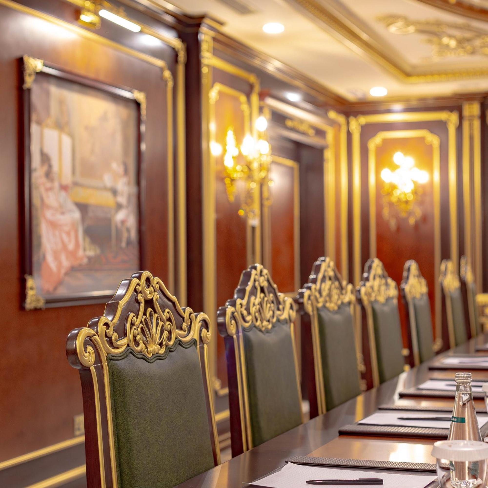 Cristal Erbil Hotel Εξωτερικό φωτογραφία The interior of the restaurant