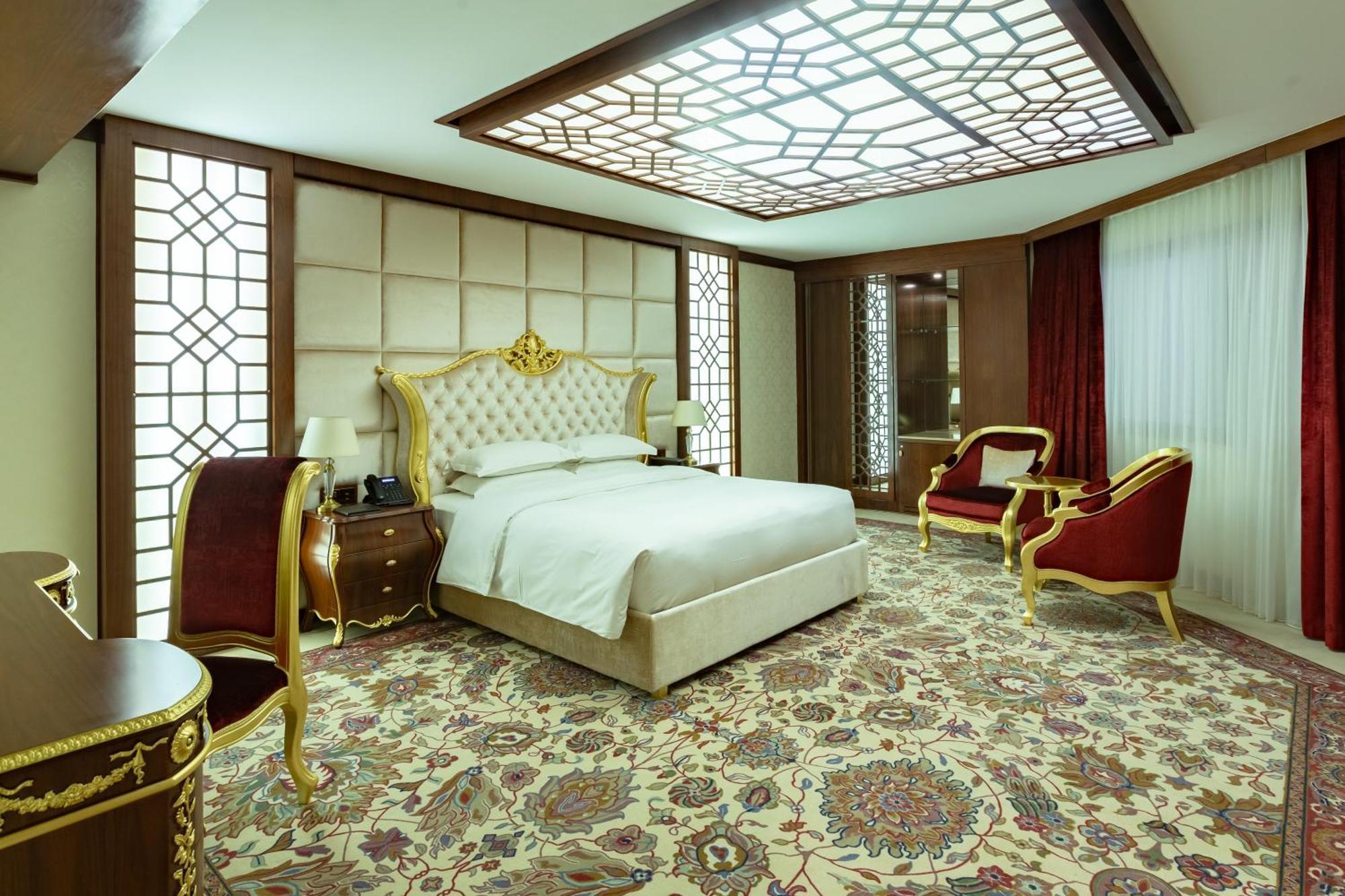 Cristal Erbil Hotel Εξωτερικό φωτογραφία A bedroom in the hotel